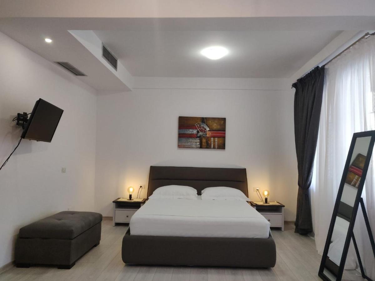 E&A Apartments Guesthouse Durres Ngoại thất bức ảnh